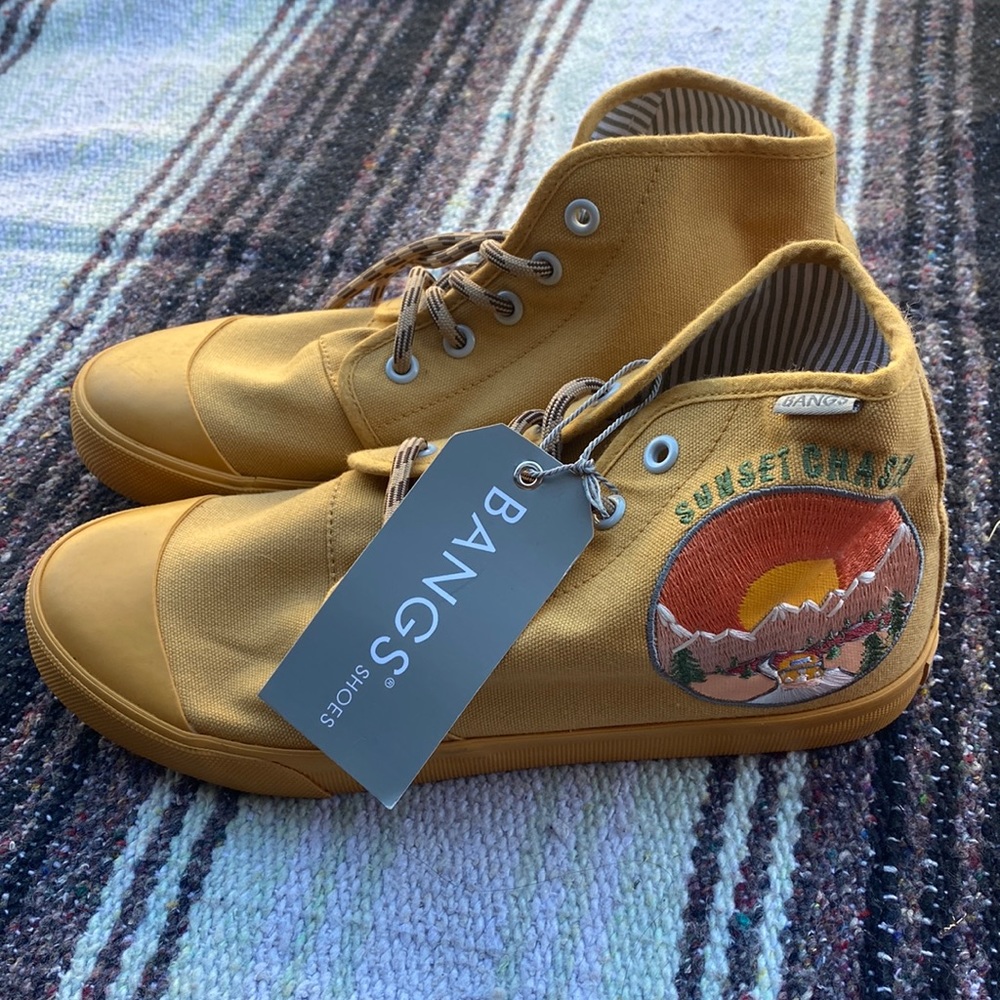 Women’s High Top Bangs Shoes